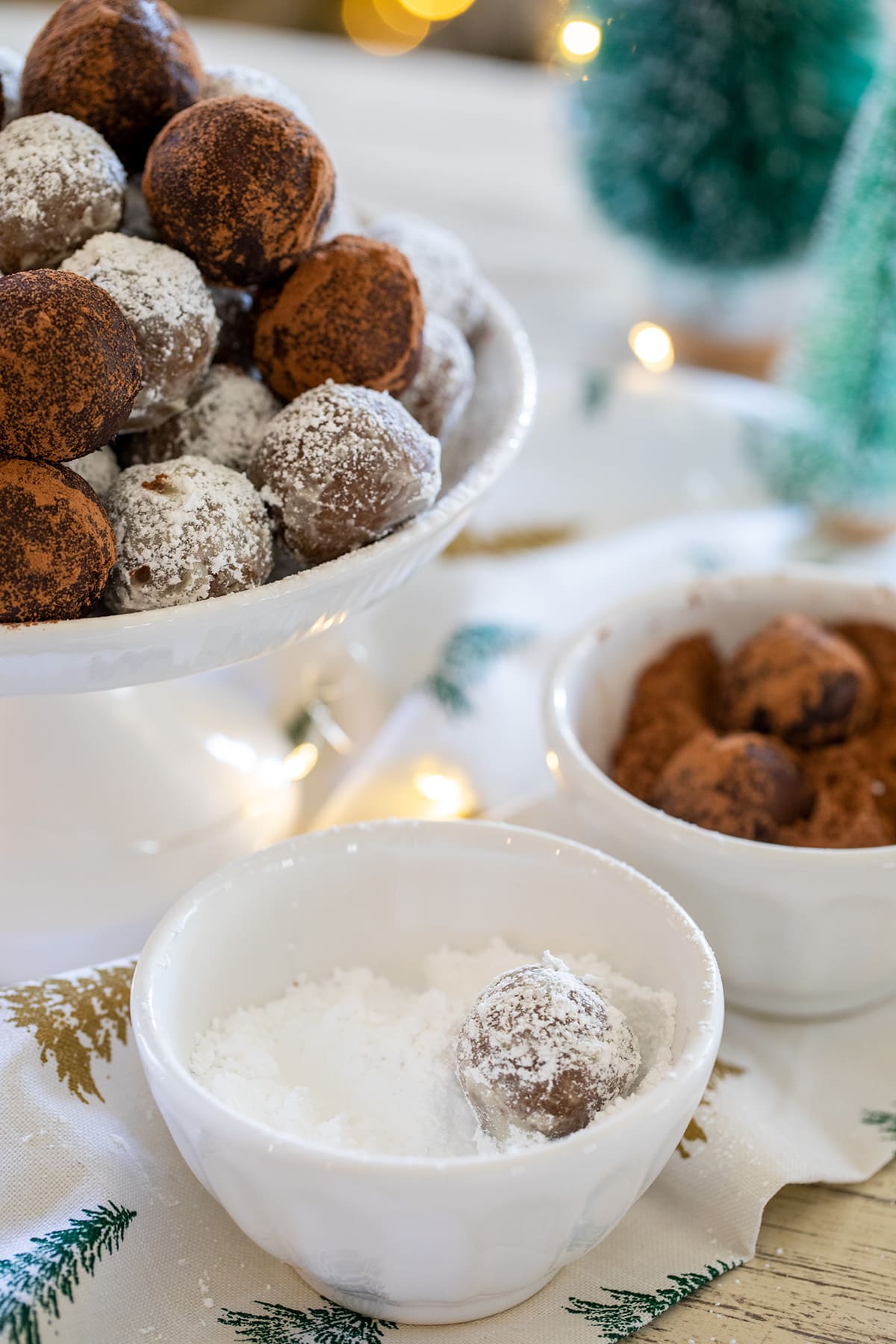 Old Fashioned Bourbon Balls • Freutcake