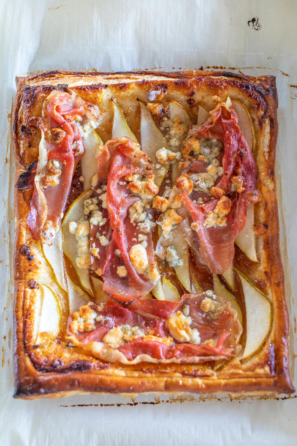 Pear, Prosciutto and Blue Cheese Puff Pastry Tarte