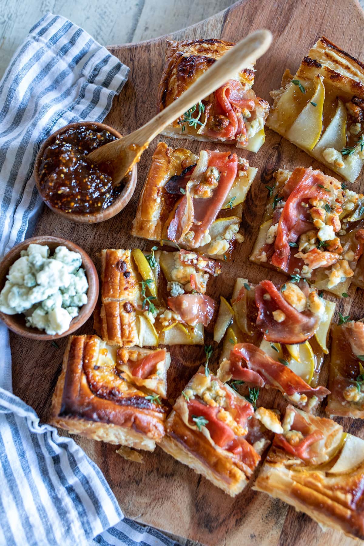 Pear, Prosciutto and Blue Cheese Puff Pastry Tarte