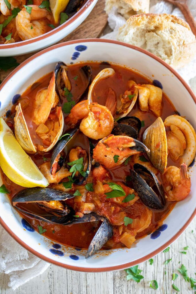 Seafood Cioppino Recipe • Freutcake