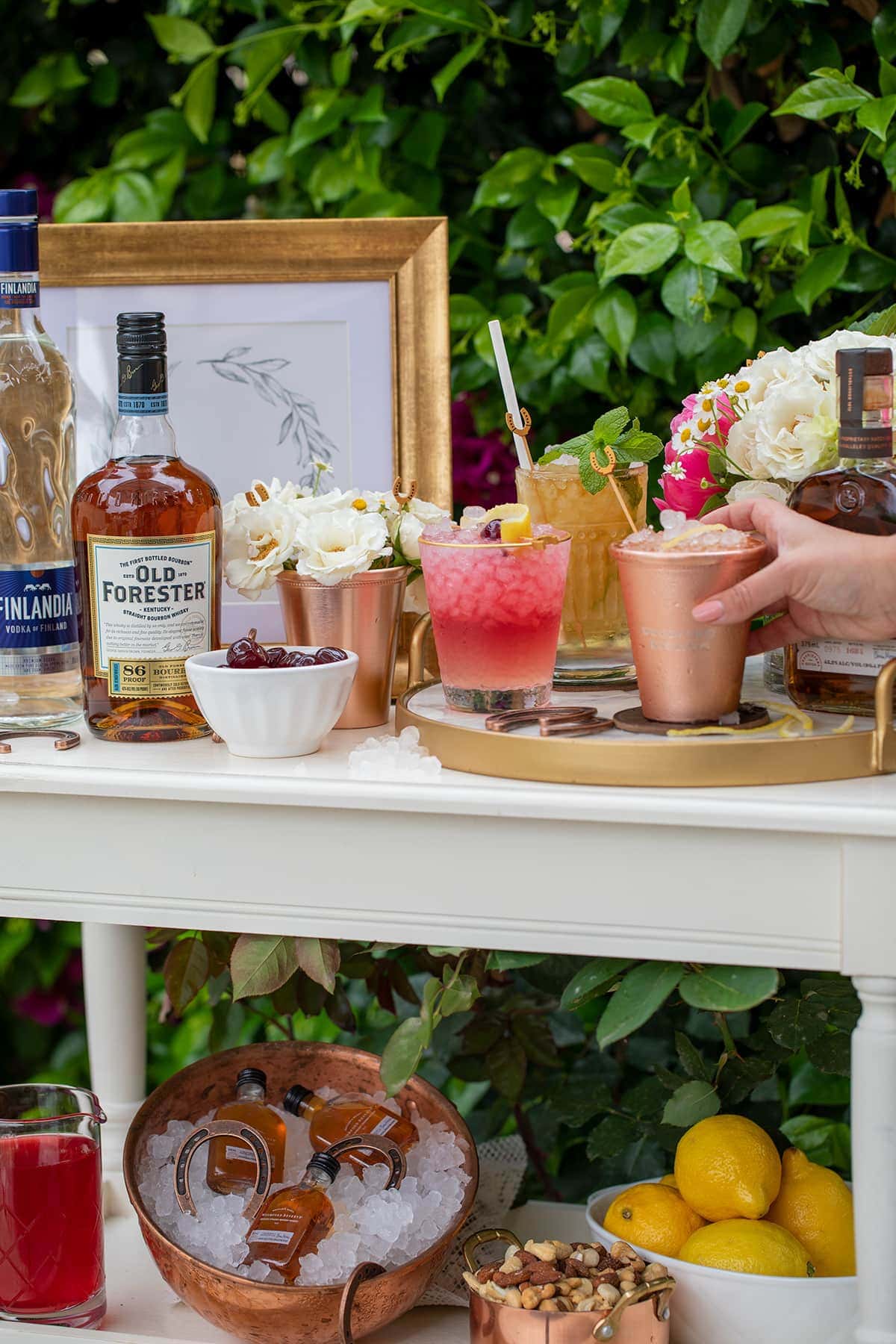 Three classic cocktails you can make at home to celebrate the Kentucky Derby.