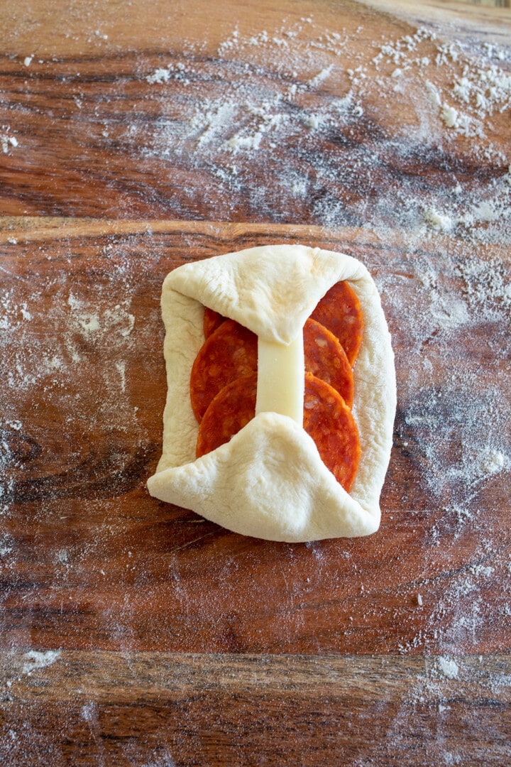 Recipe for Easy Pepperoni Rolls