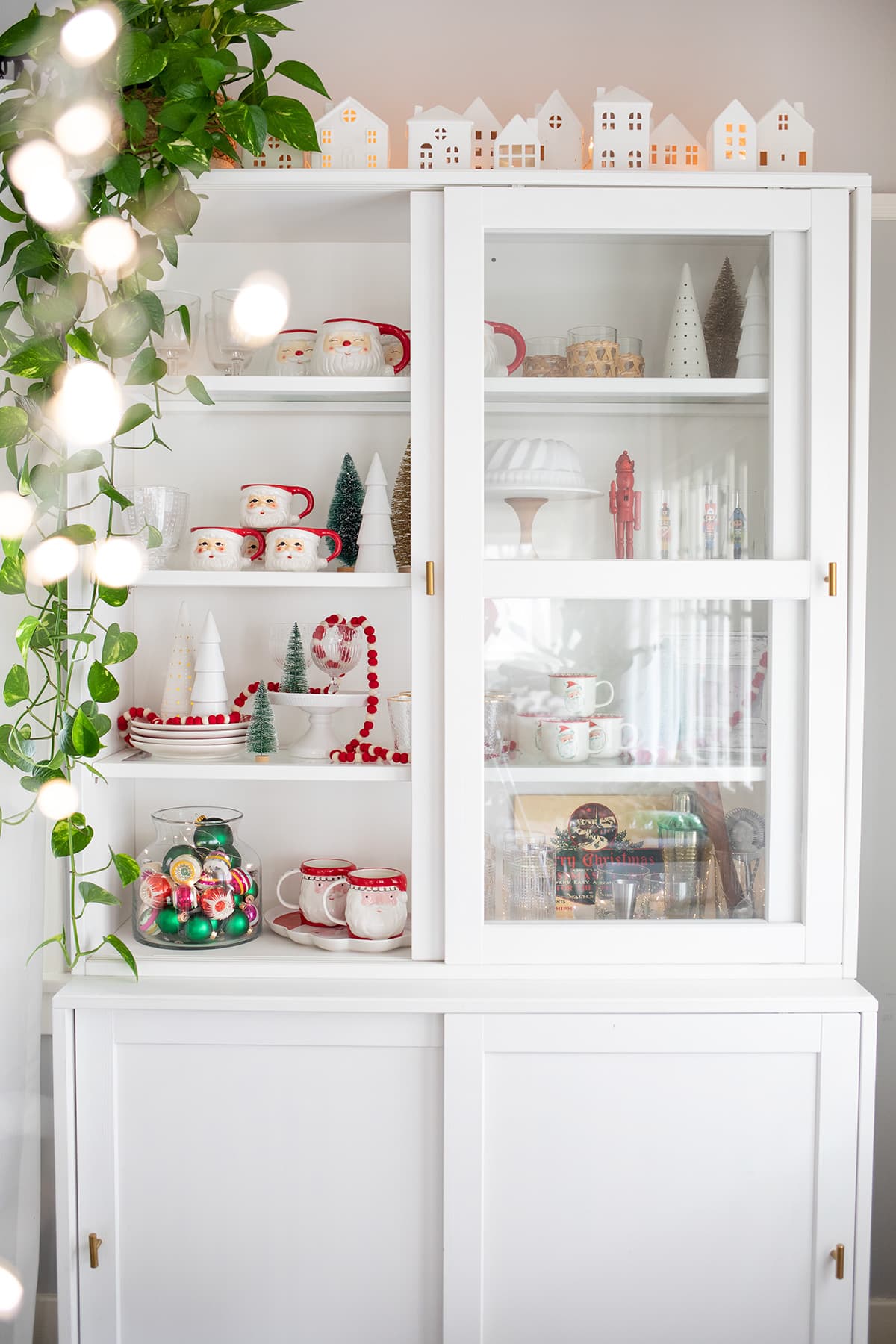 Christmas Curio Cabinet Santa Mugs