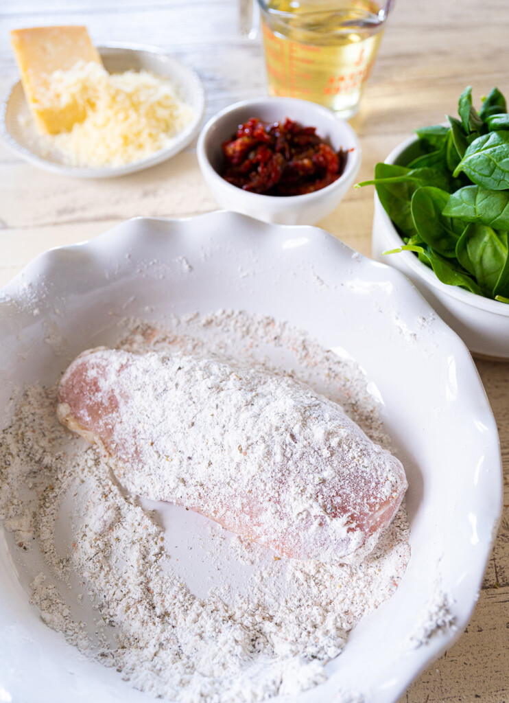 Chicken with White Wine Sauce • Freutcake