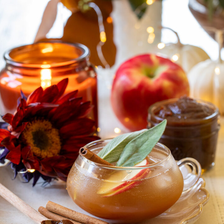 Thanksgiving Apple Whiskey Cocktail